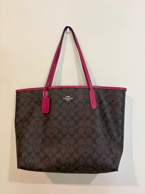 Coach Signature Tote Bag – Brown/Pink
